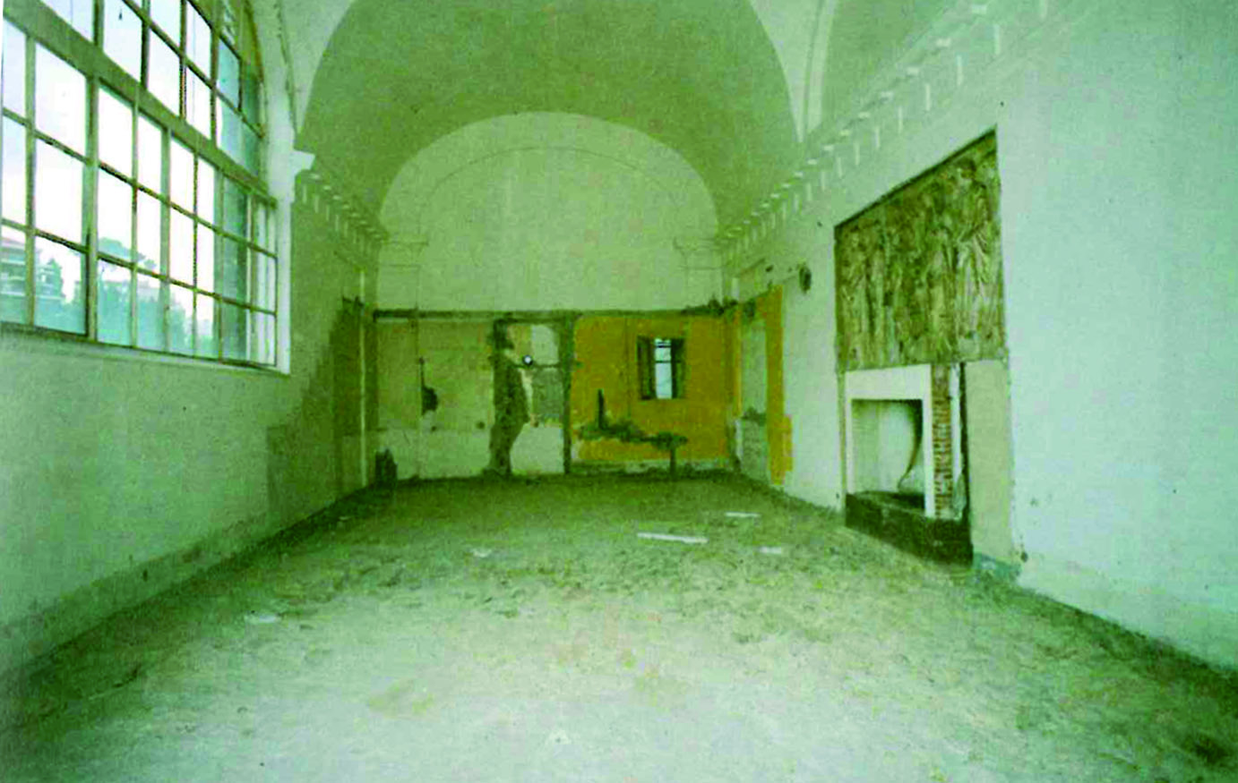 Sala dell’Ercole Farnese dopo la rimozione delle sovrastrutture (da Lucchini, Pallavicini, La Villa Poniatowski sulla via Flaminia, 1993)
