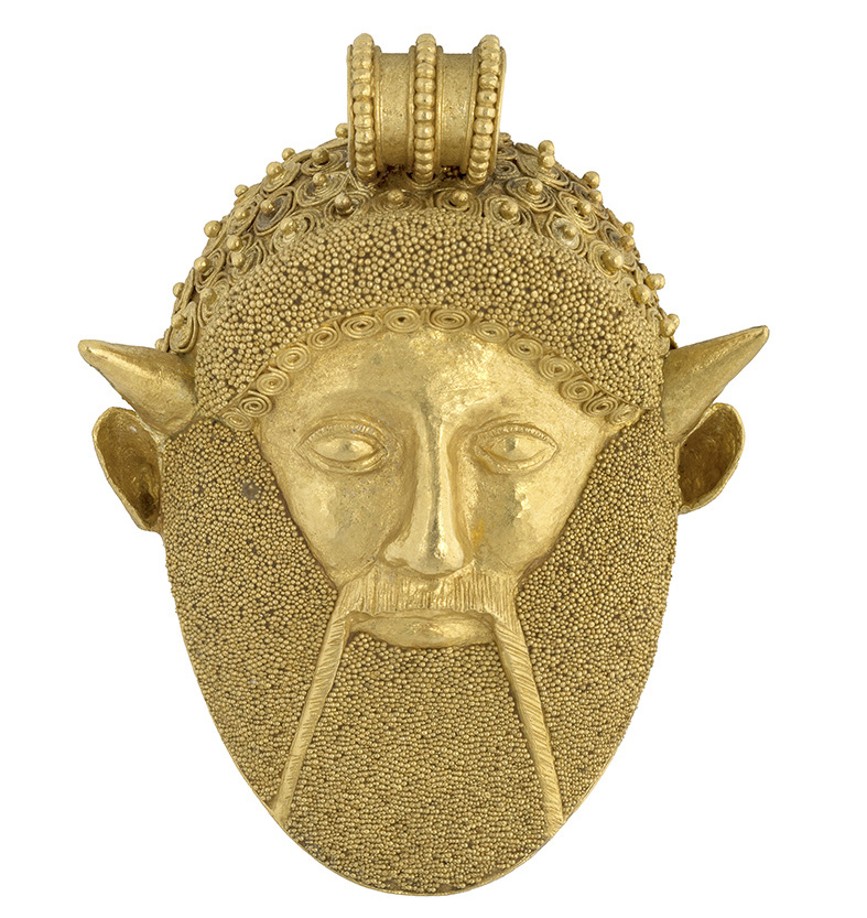Pendente in oro con testa di Acheloo (XIX sec.)
